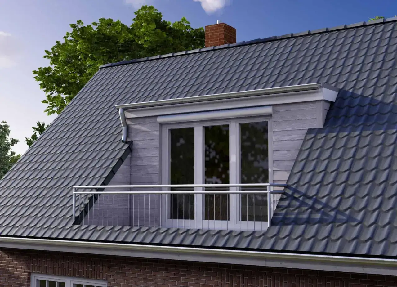 Moderne dach loggia mit Glastüren und Geländer, eingebettet in ein graues Ziegeldach.