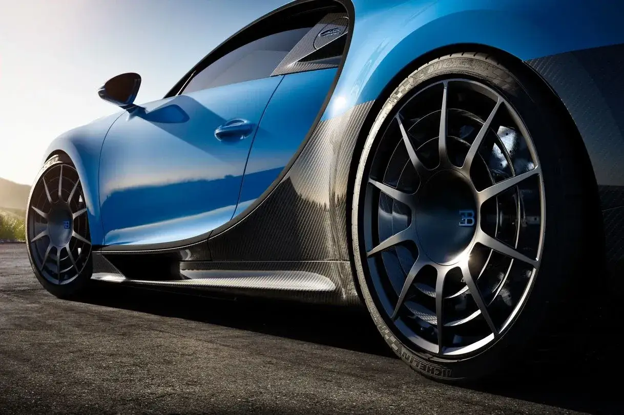 Bugatti Chiron serwis opony