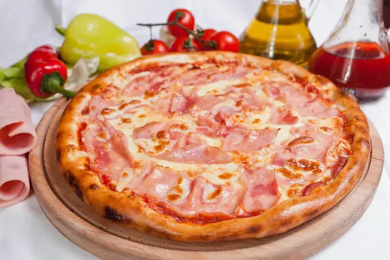 Zdjęcie Najlepsza szynka na pizzę – unikaj tych błędów przy wyborze