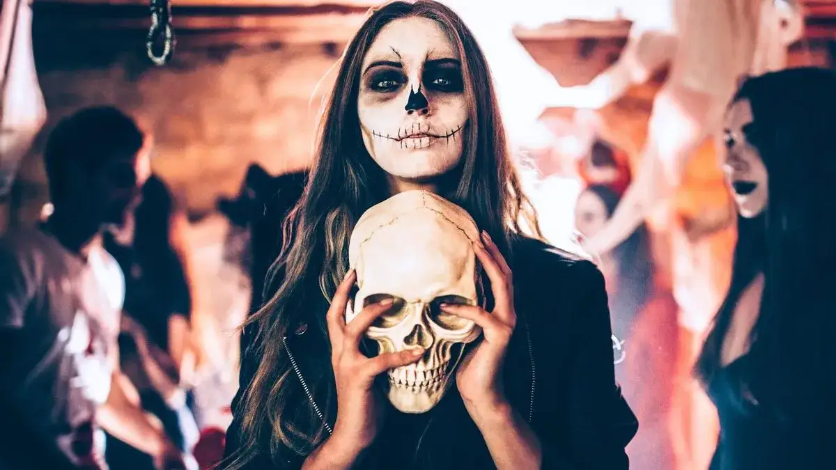 Zdjęcie Maquillaje de bruja Halloween: crea un look aterrador y único