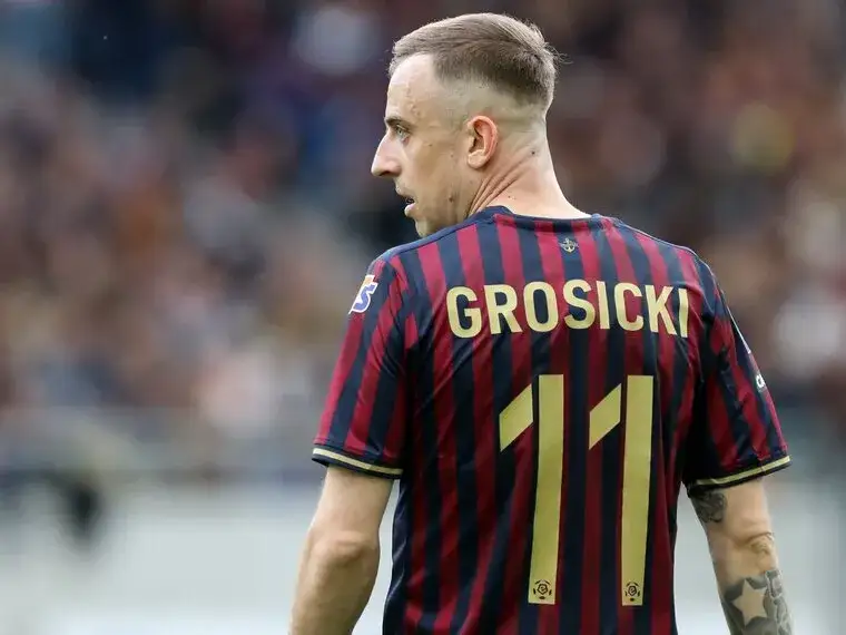 Zdjęcie Kamil Grosicki wzrost – jak jego wysokość wpływa na karierę piłkarską?