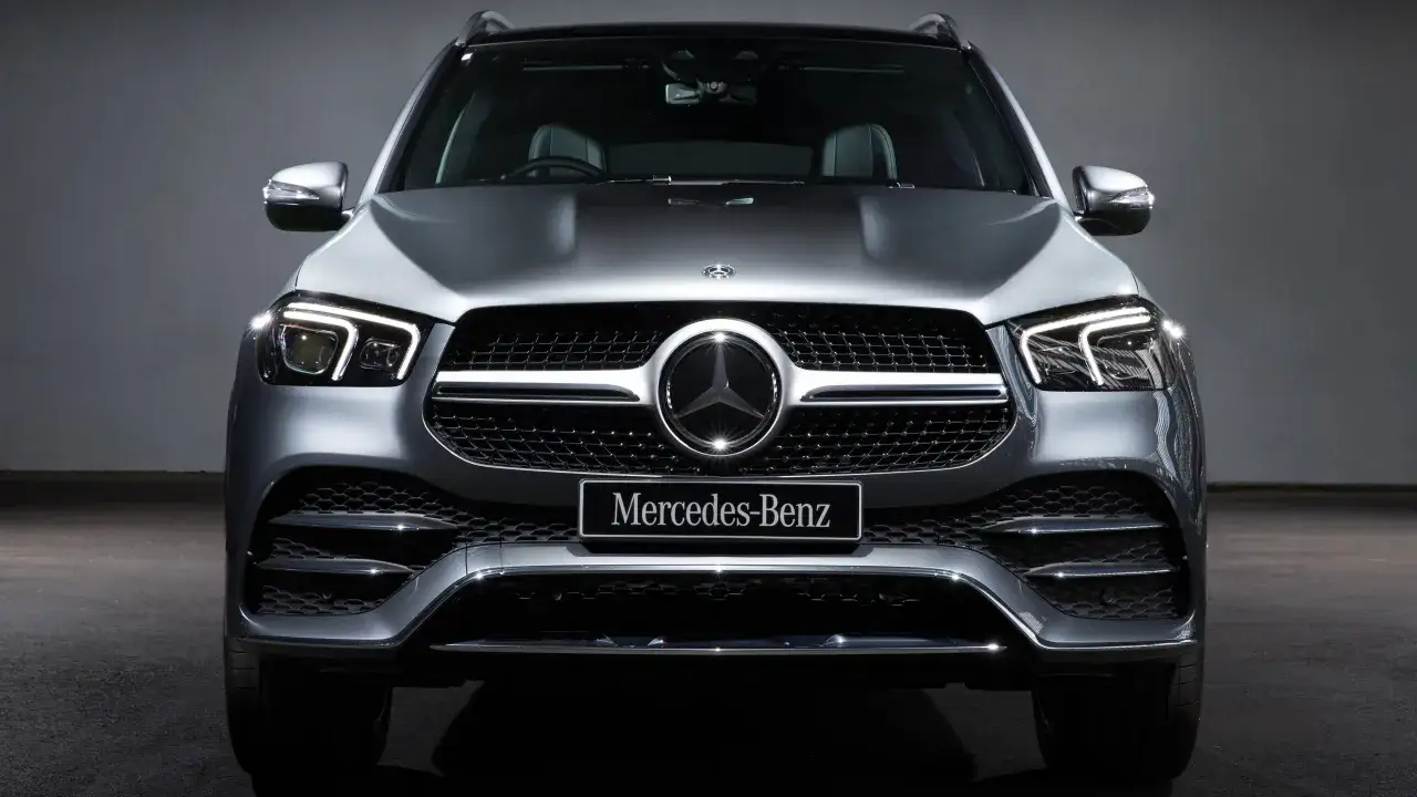 Zdjęcie Mercedes GLE 300d - szczegółowe specyfikacje i porównania SUV-ów