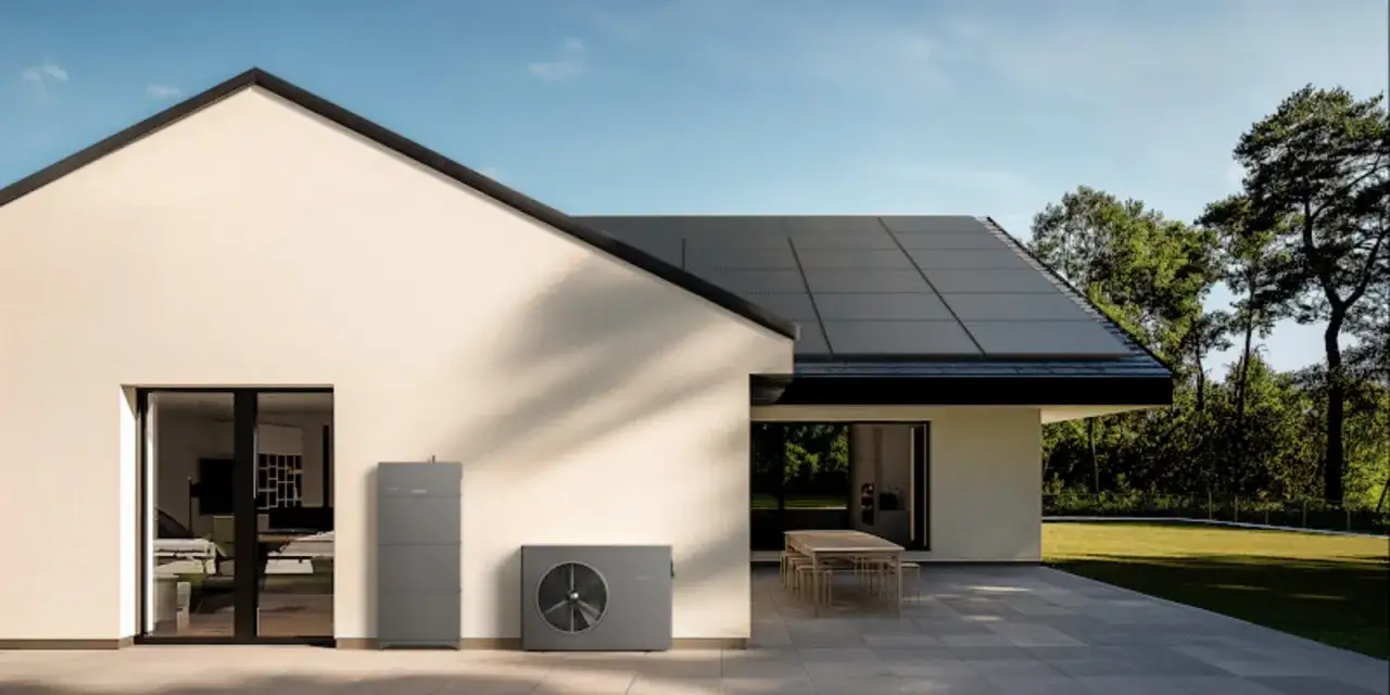 Sistema di riscaldamento efficiente: come riscaldare casa senza termosifoni e senza spendere troppo con pannelli solari e pompa di calore.