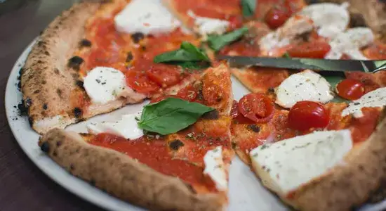 włoska pizza w restauracji Radom