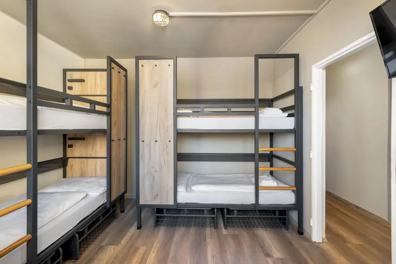 Praga luksusowy hotel vs hostel