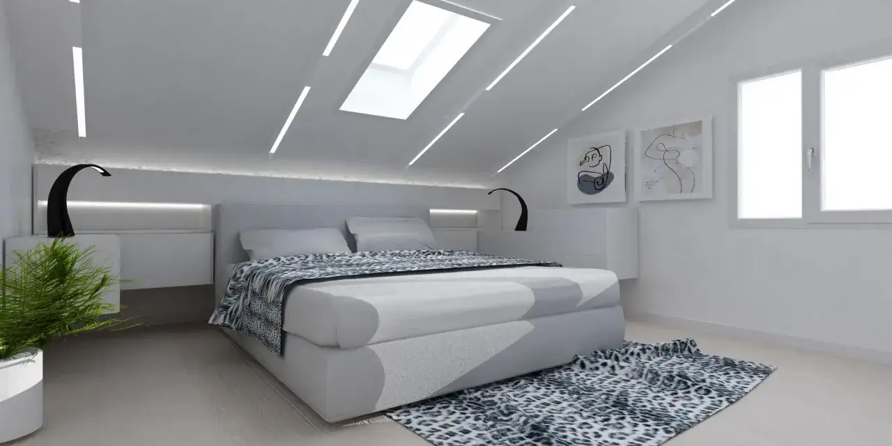 Camera da letto moderna con letto king-size, illuminazione a LED e lucernario. Ottime idee sottotetto molto basso per sfruttare lo spazio.