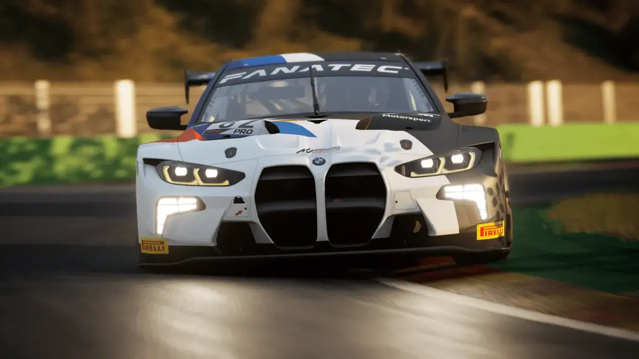BMW M4 GT3 na torze, gotowy do wyścigu w Assetto Corsa Competizione na Xbox.
