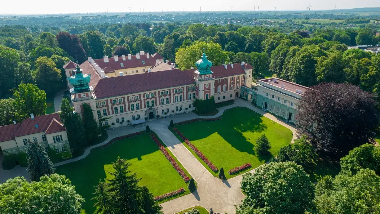Zamek w Łańcucie lub Skansen w Kolbuszowej