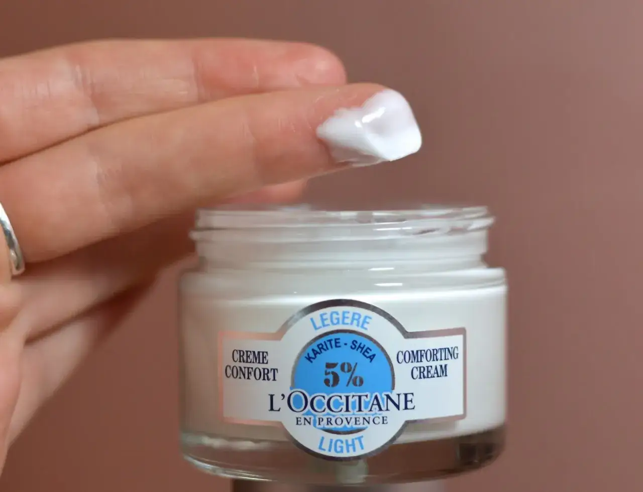 Crema L'Occitane Karit&eacute; 5% para que sirve: confort ligero para tu piel.