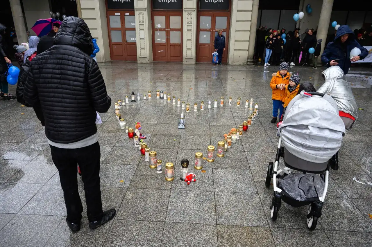 Zdjęcie Pogrzeb 5-letniego Maurycego - ważne informacje i szczegóły wydarzenia