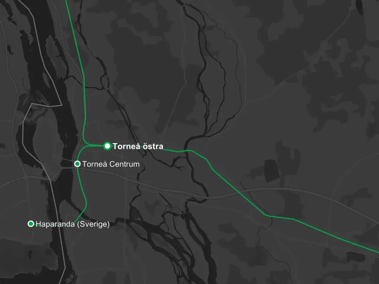 Karta visar en grön linje som representerar ett tåg till Haparanda, med stationer som Torneå östra och Torneå centrum.