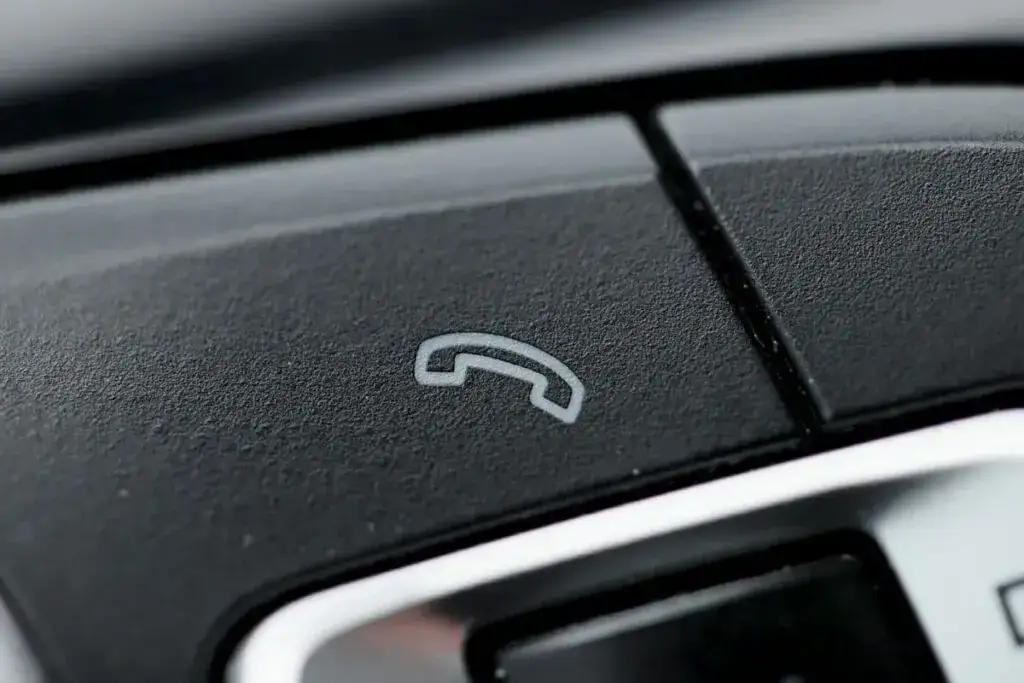 Zdjęcie Jak połączyć telefon z transmiterem przez Bluetooth bez problemów