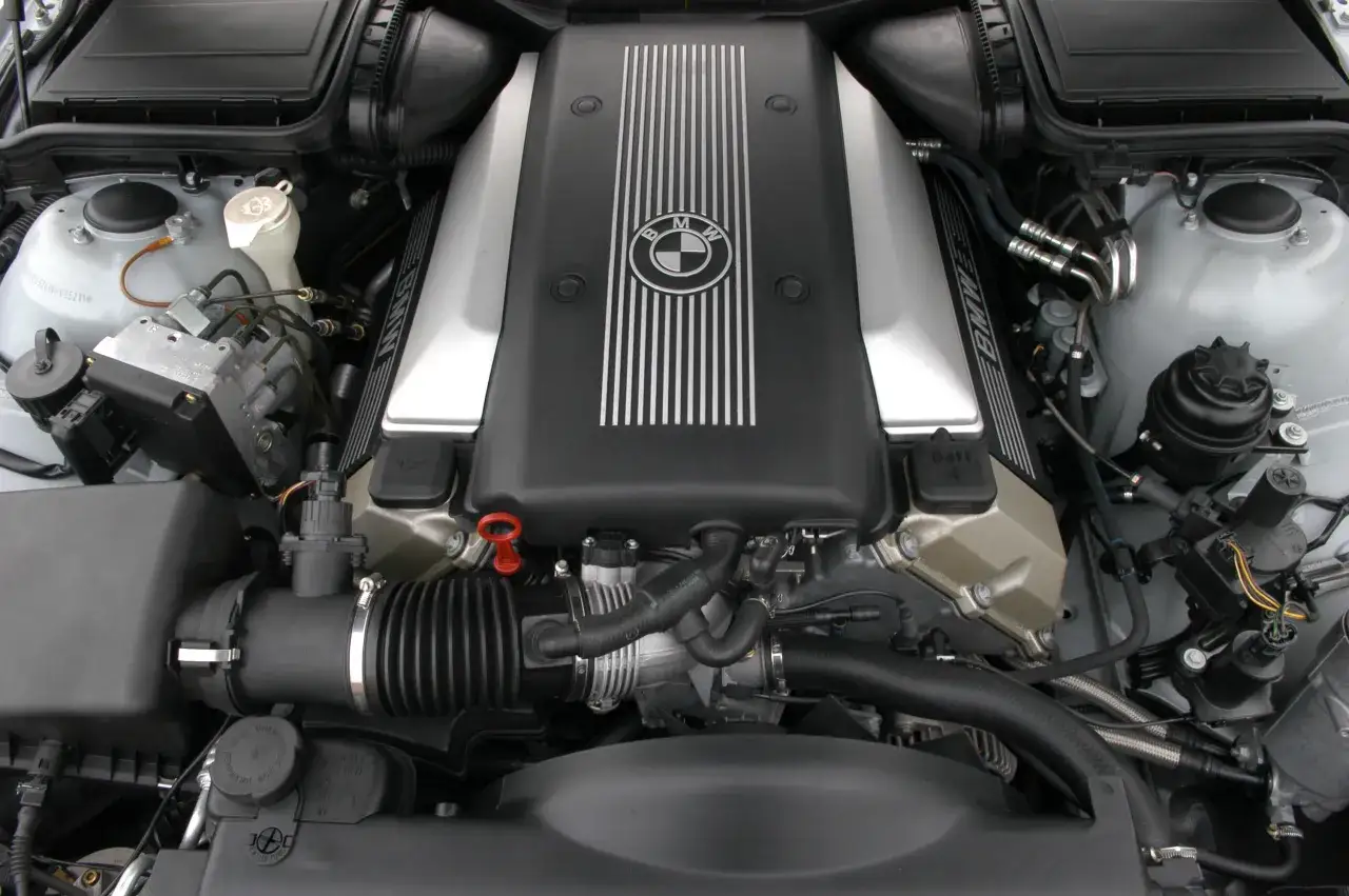 BMW E39 silnik V8 M62TU