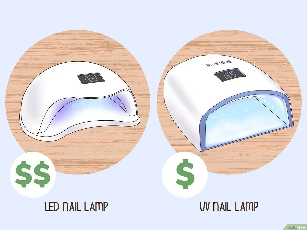 Två nagellampor, en LED och en UV, för att härda dina neonails.