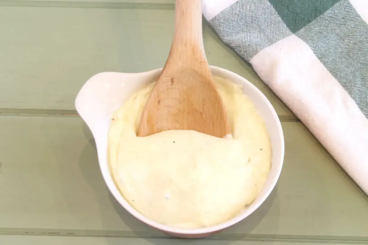 Crema bechamel perfecta hecha en Thermomix, lista para usar.