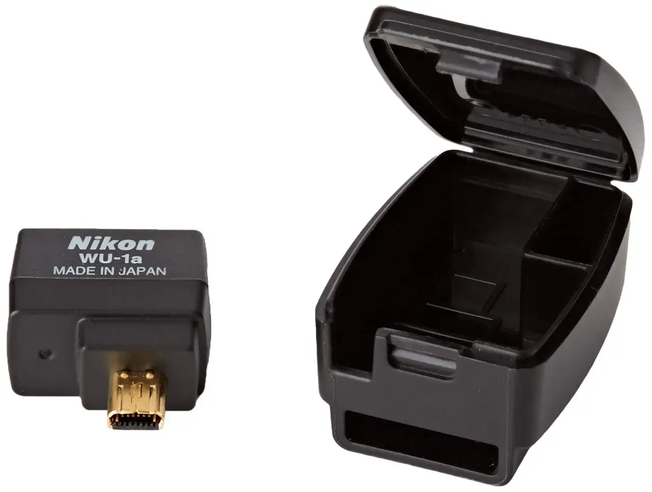 Adapter Nikon WU-1a i jego etui. Ułatwia połączenie aparatu Nikon z telefonem.