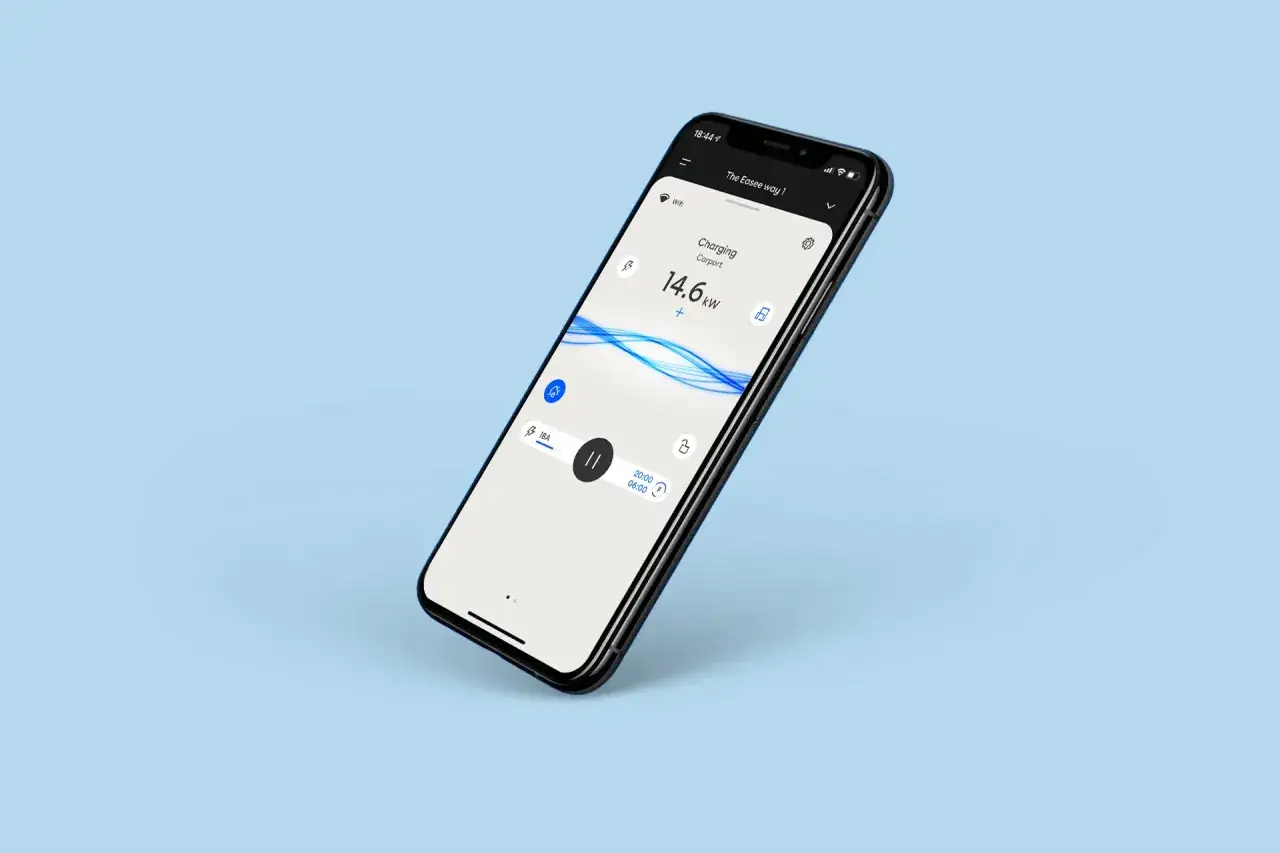 En smartphone visar Easee laddbox-appen. Laddningen pågår med 14,6 kW. Ett problem kan uppstå om laddningen inte startar.