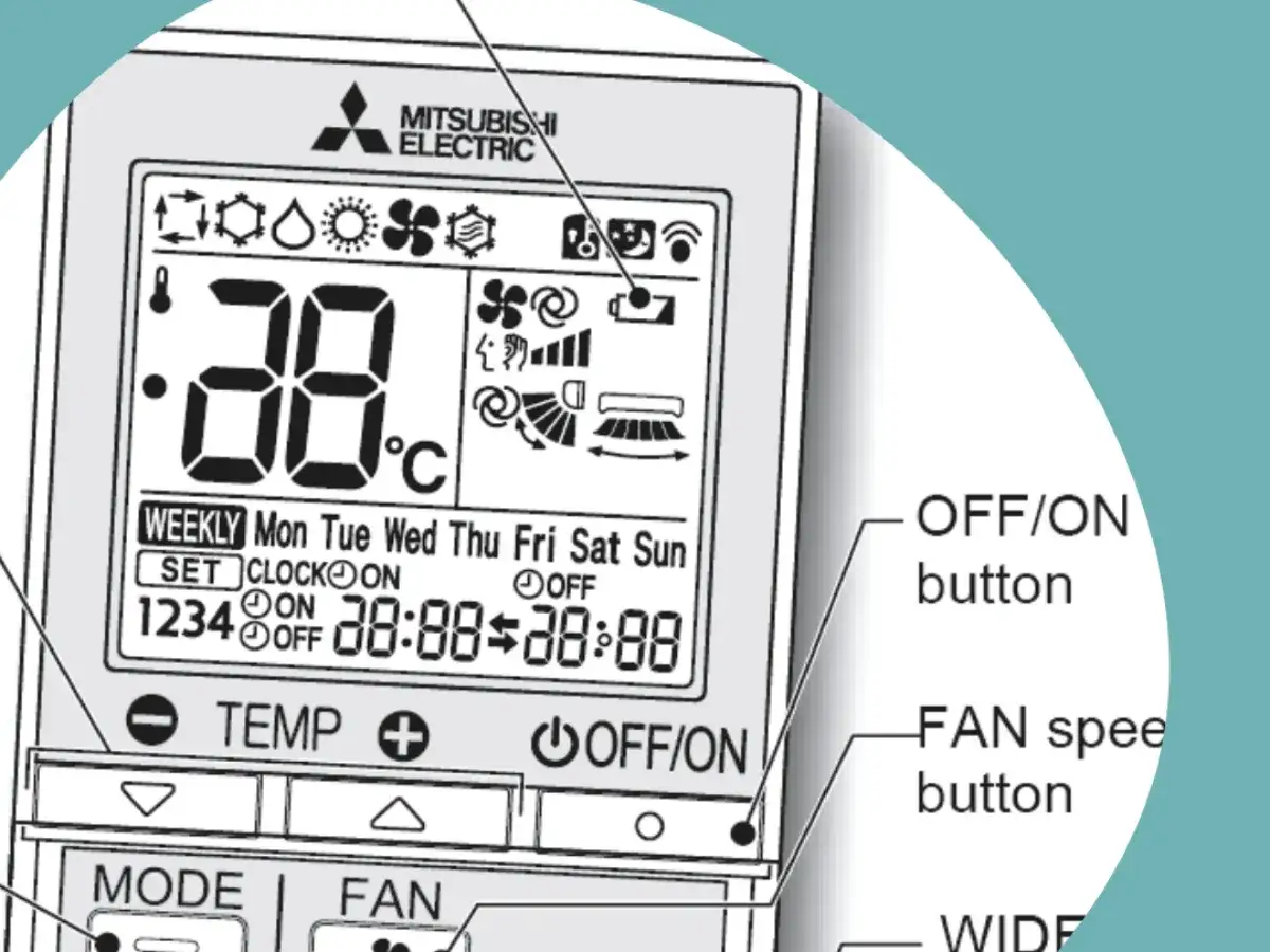Pilot klimatyzacji Mitsubishi Electric z wyświetlaczem pokazującym temperaturę 38°C i ikony funkcji klimatyzacji. Widoczne przyciski OFF/ON i FAN speed.