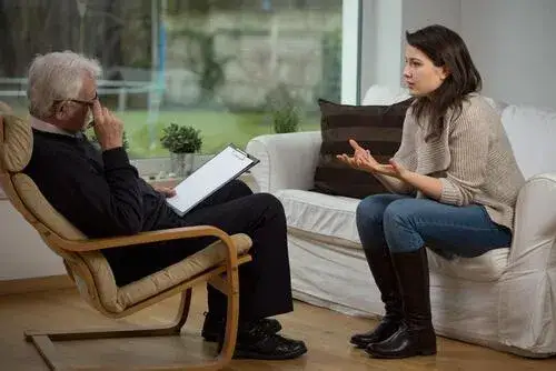 sesja terapeutyczna psycholog pacjent