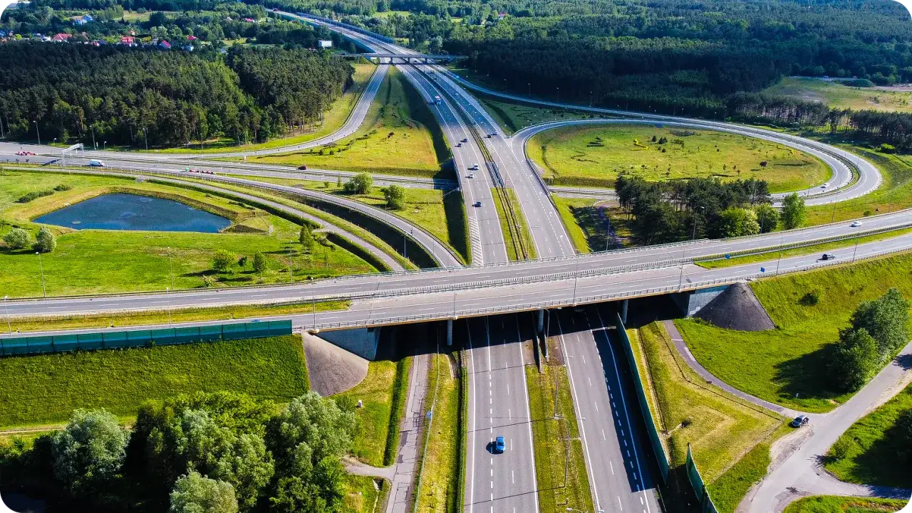 Mapa Polski z zaznaczonymi autostradami i drogami ekspresowymi