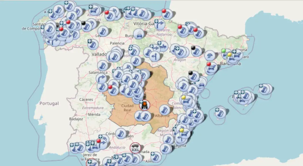 Mapa de España con iconos que indican cómo ver las cámaras de mi ciudad. Muestra la ubicación de cámaras de tráfico y puntos de interés.