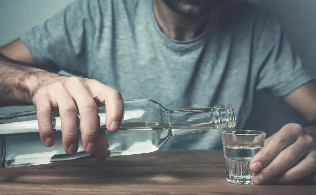Schemat 6 kryteriów diagnostycznych uzależnienia od alkoholu