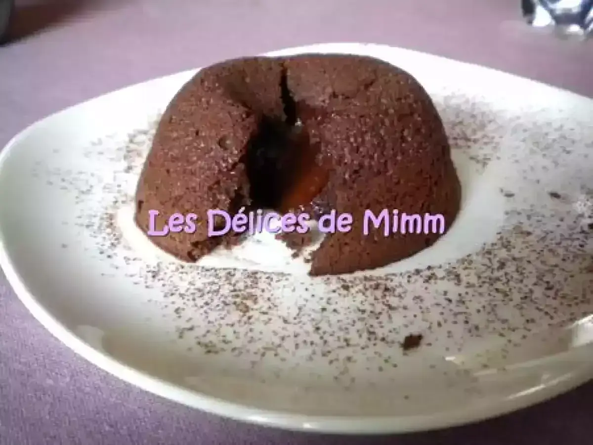 Fondant au chocolat, c&oelig;ur coulant, inspir&eacute; de la recette de Cyril Lignac. Un d&eacute;lice pour les gourmands.