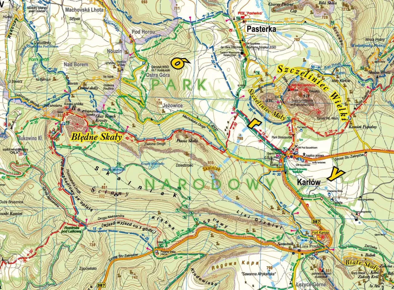 Mapa turystyczna Gór Stołowych: szlaki wiodące przez Błędne Skały, Szczeliniec Wielki i Mały, z zaznaczonymi punktami widokowymi i schroniskami.