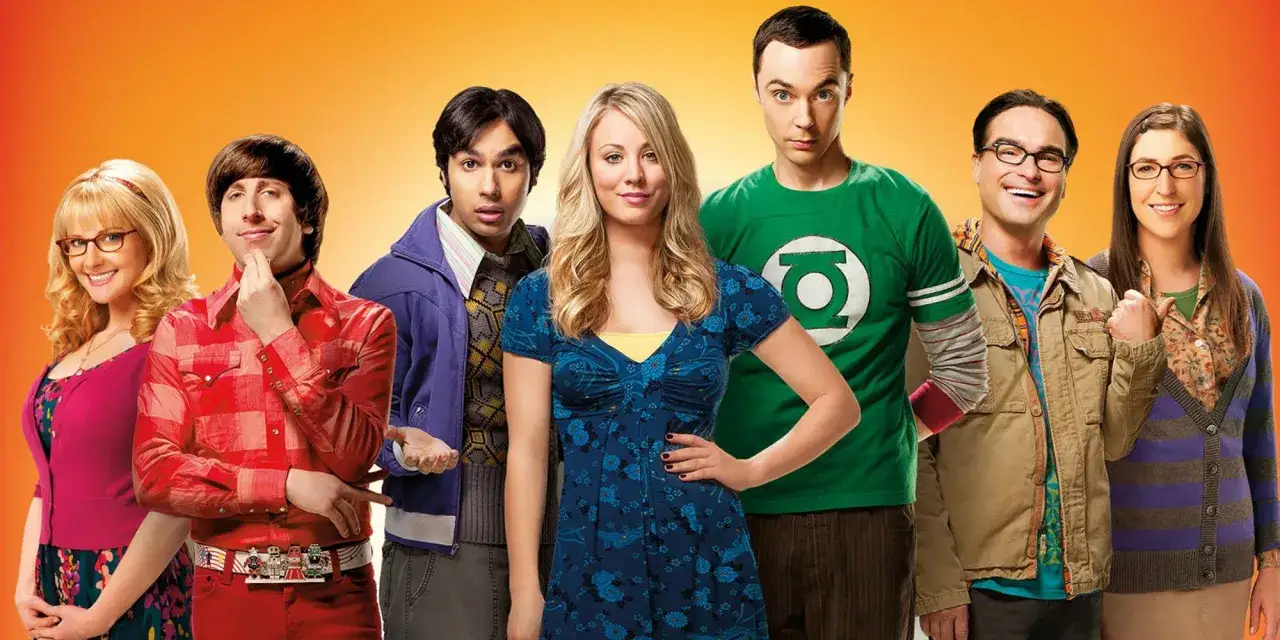 Teoria wielkiego podrywu obsada: Bernadette, Howard, Raj, Penny, Sheldon, Leonard i Amy stoją razem.