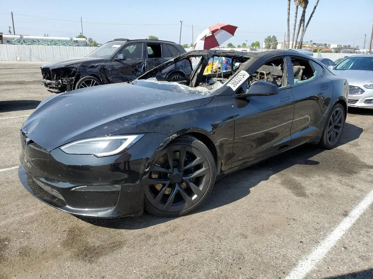Aukcje samochodowe USA Tesla