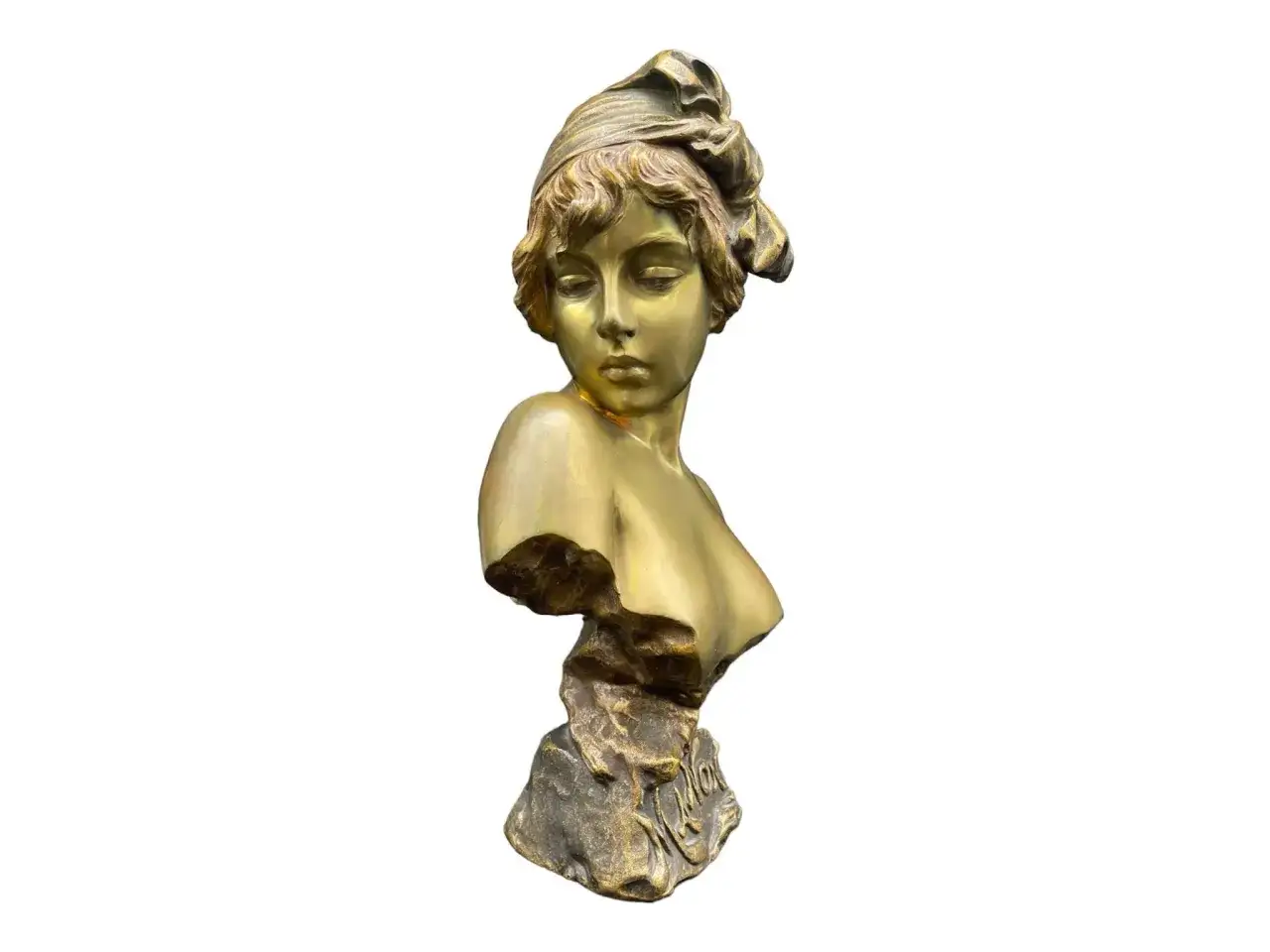 Buste en bronze d'une jeune femme, œuvre d'Emmanuel Villanis, le regard baissé, coiffée d'un foulard.