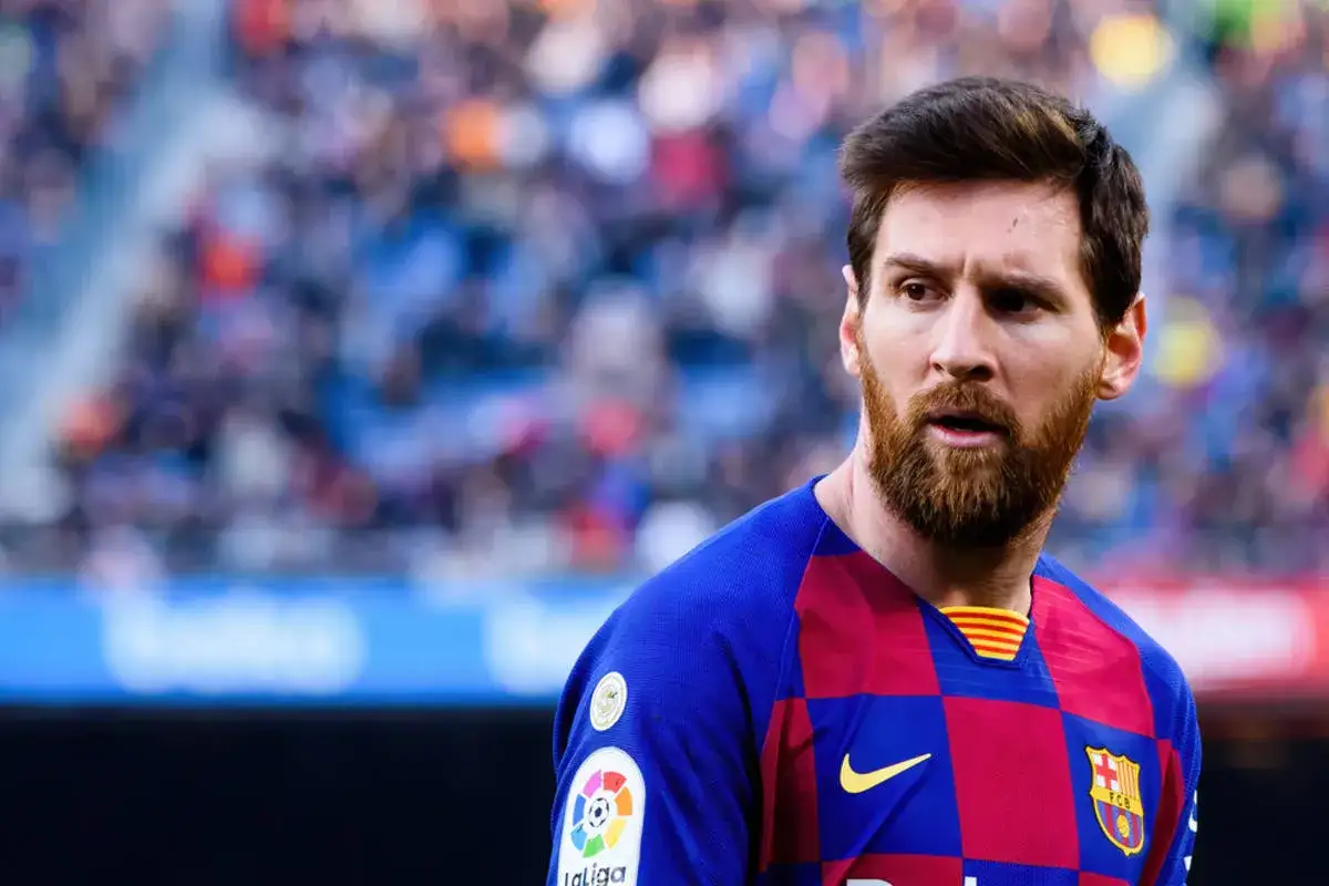ikoniczni piłkarze dryblujący Messi Ronaldinho Zidane