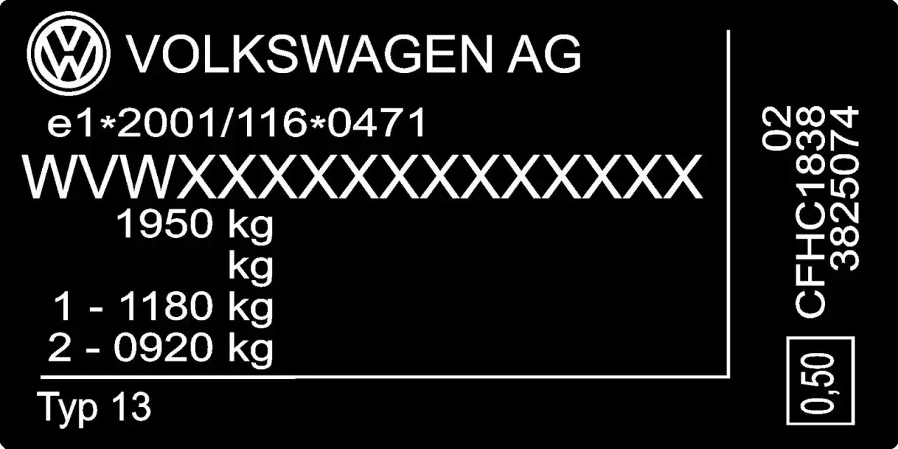 Naklejka Volkswagen AG z numerem VIN, masą całkowitą 1950 kg i typem 13. Użyj vw vin decoder wyposażenie, by poznać szczegóły.