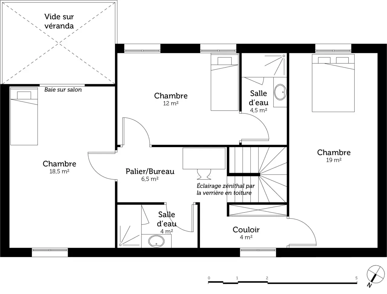 Plan d'une maison à étage avec 3 chambres, 2 salles d'eau, un palier/bureau, un couloir, un vide sur véranda et une baie sur salon.