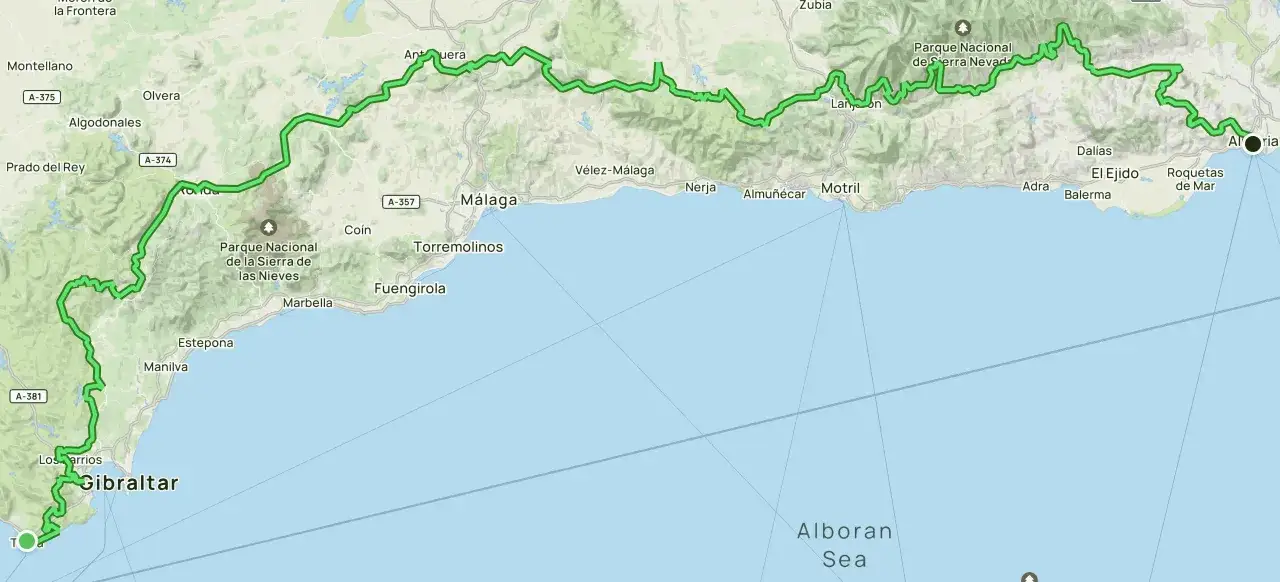 Mapa de la ruta Transandalus, mostrando sus etapas desde Gibraltar hasta Almer&iacute;a, atravesando parques naturales y ciudades como M&aacute;laga.