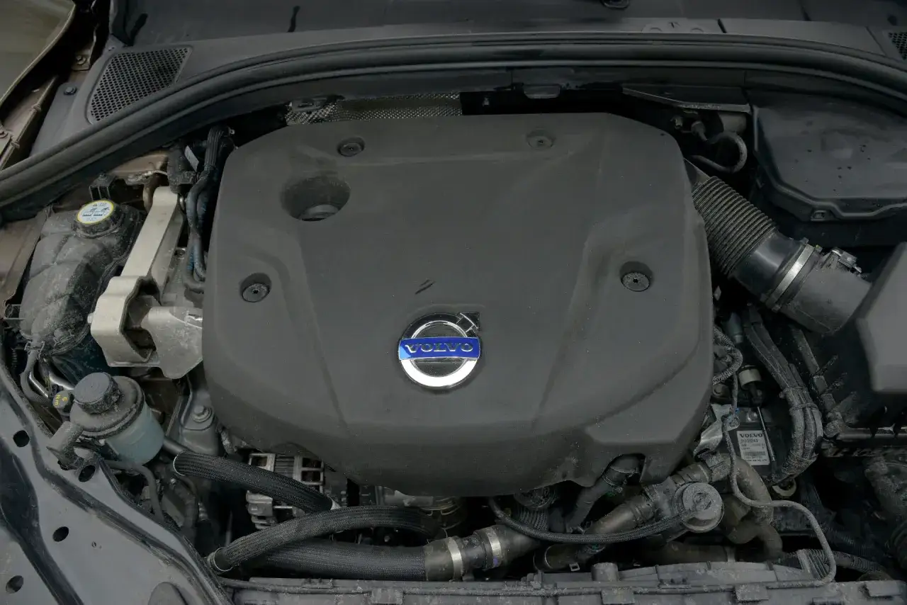 Silnik Volvo XC60, idealny do montażu instalacji gazowej.