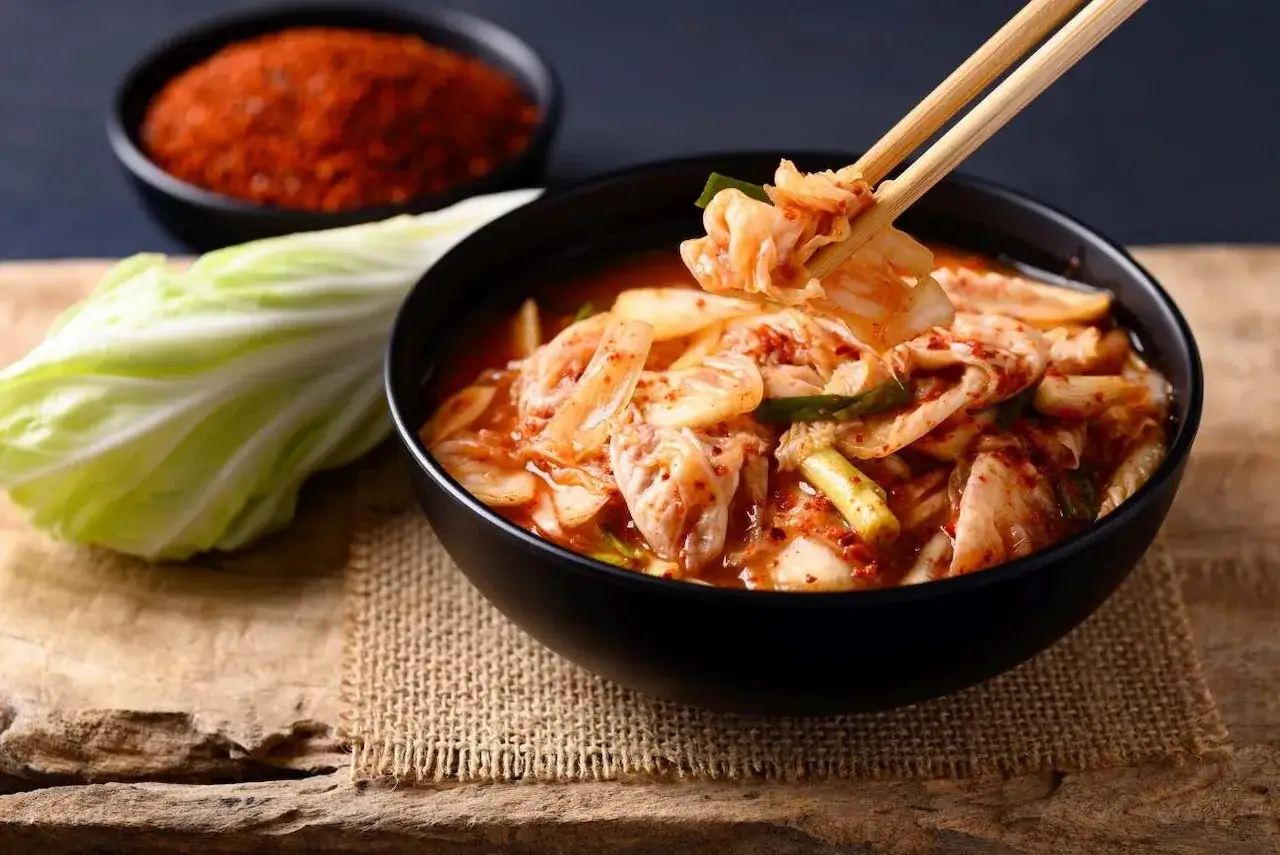 nowoczesne dania z kimchi street food