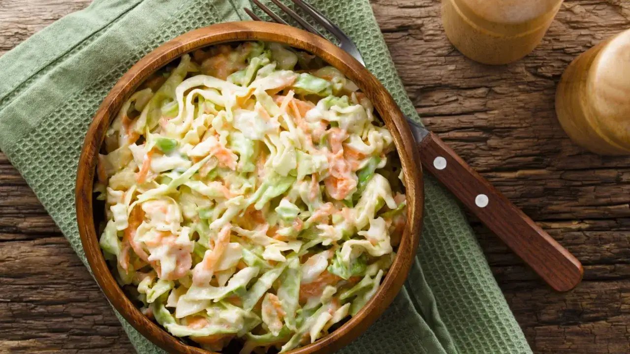 surówka coleslaw do ryby