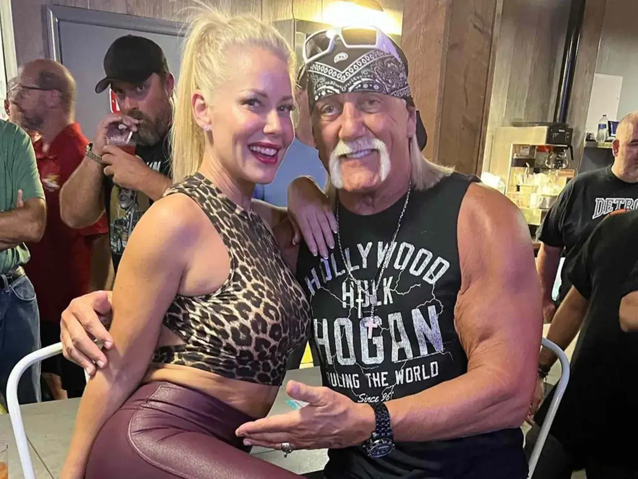 Hulk Hogan w swojej strefie z fanką.