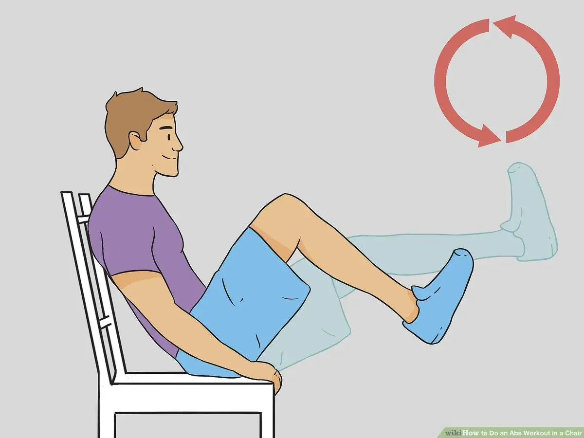 Uomo esegue addominali da seduti su una sedia, sollevando le gambe in un movimento ripetuto.