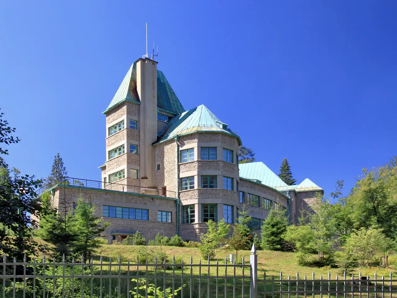 Zamek Prezydenta RP w Wiśle architektura modernizm