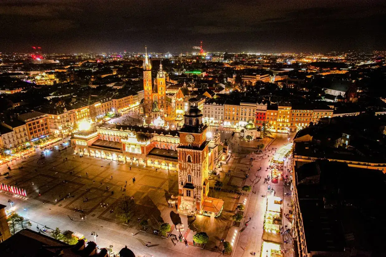 Krak&oacute;w Rynek Gł&oacute;wny nocą