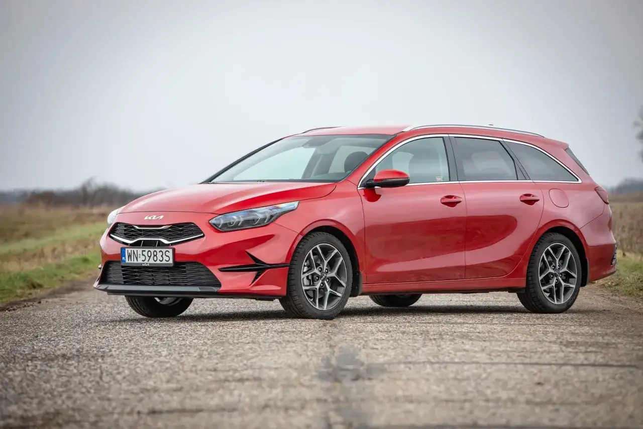 Zdjęcie Kia Ceed 1.6 CRDi - Pojemność baku, której nie możesz przegapić