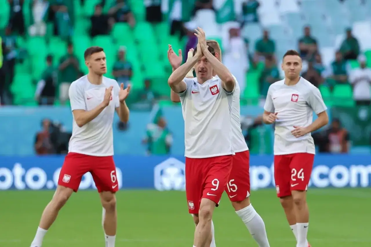 Zdjęcie Ile piłkarze dostali za mundial? Zaskakujące kwoty i bonusy ujawnione