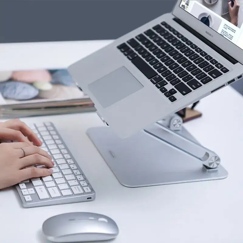 Zdjęcie Jaką podstawkę pod laptopa wybrać, by uniknąć przegrzewania?