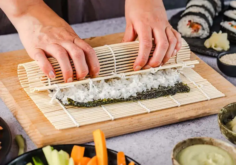 Jak zwijać sushi krok po kroku grafika