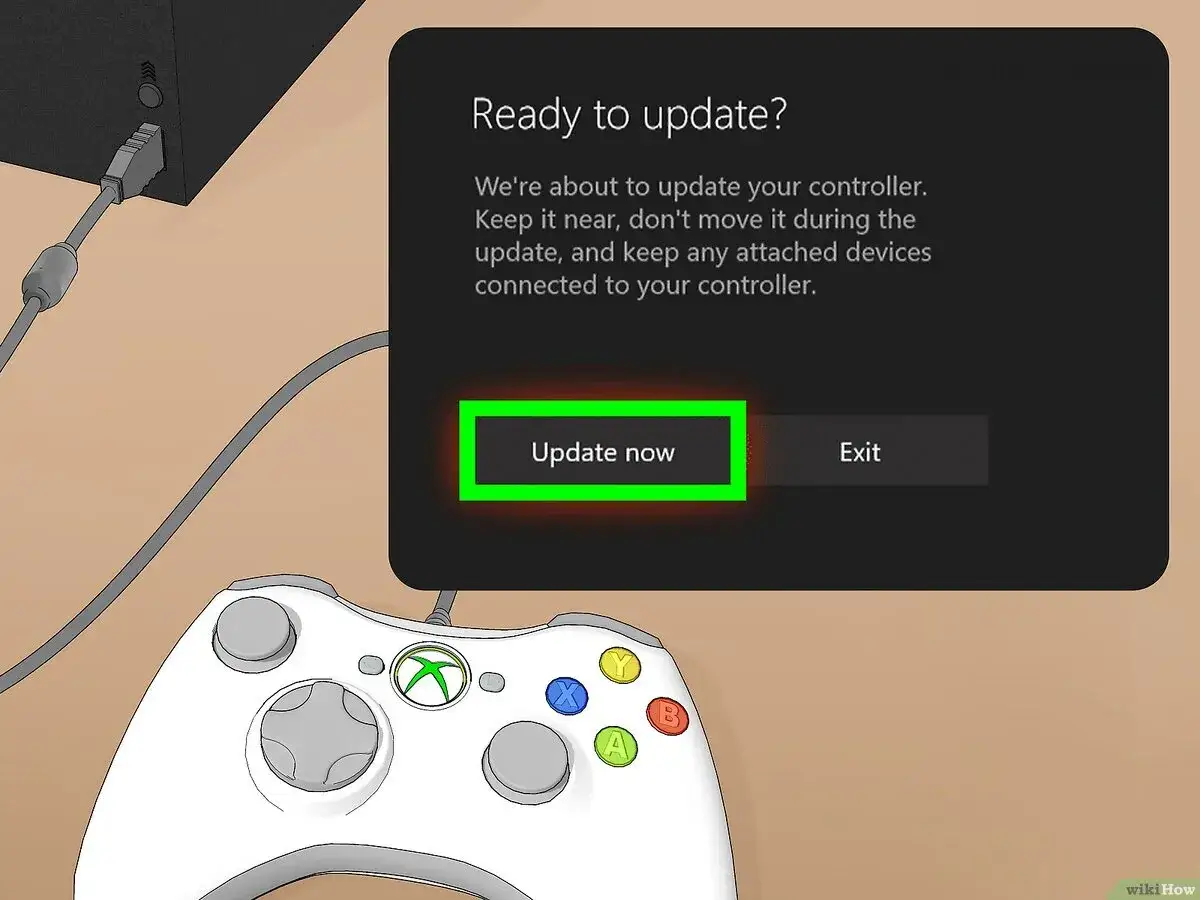Podłącz pada Xbox do PC, aby zaktualizować kontroler. Kliknij 