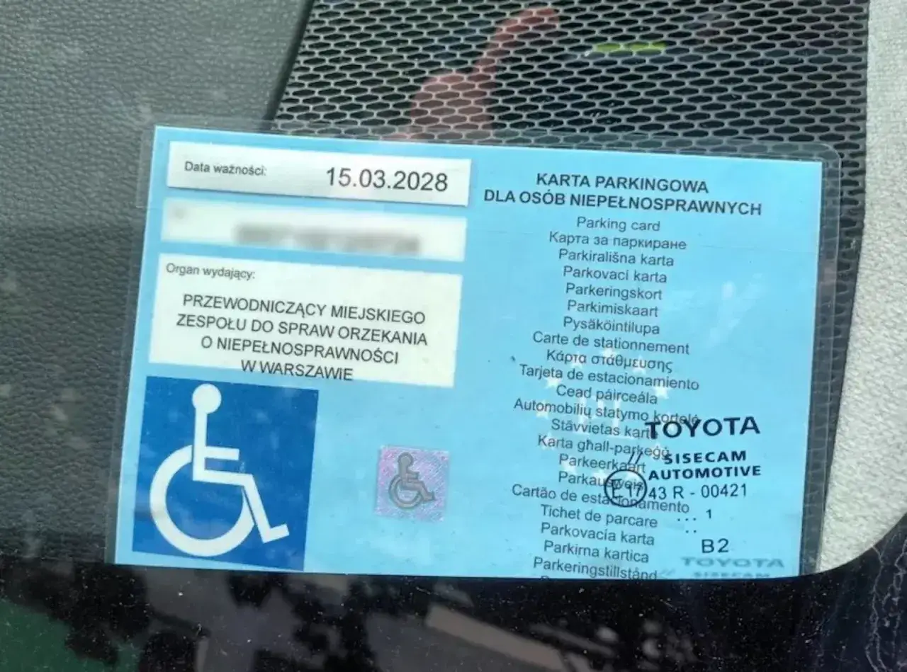 karta parkingowa dla osoby niepełnosprawnej wzór