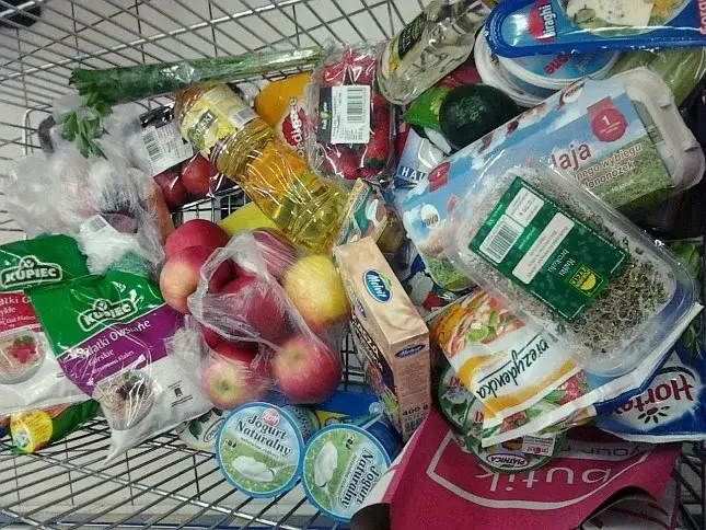zdrowe produkty spożywcze koszyk zakupowy