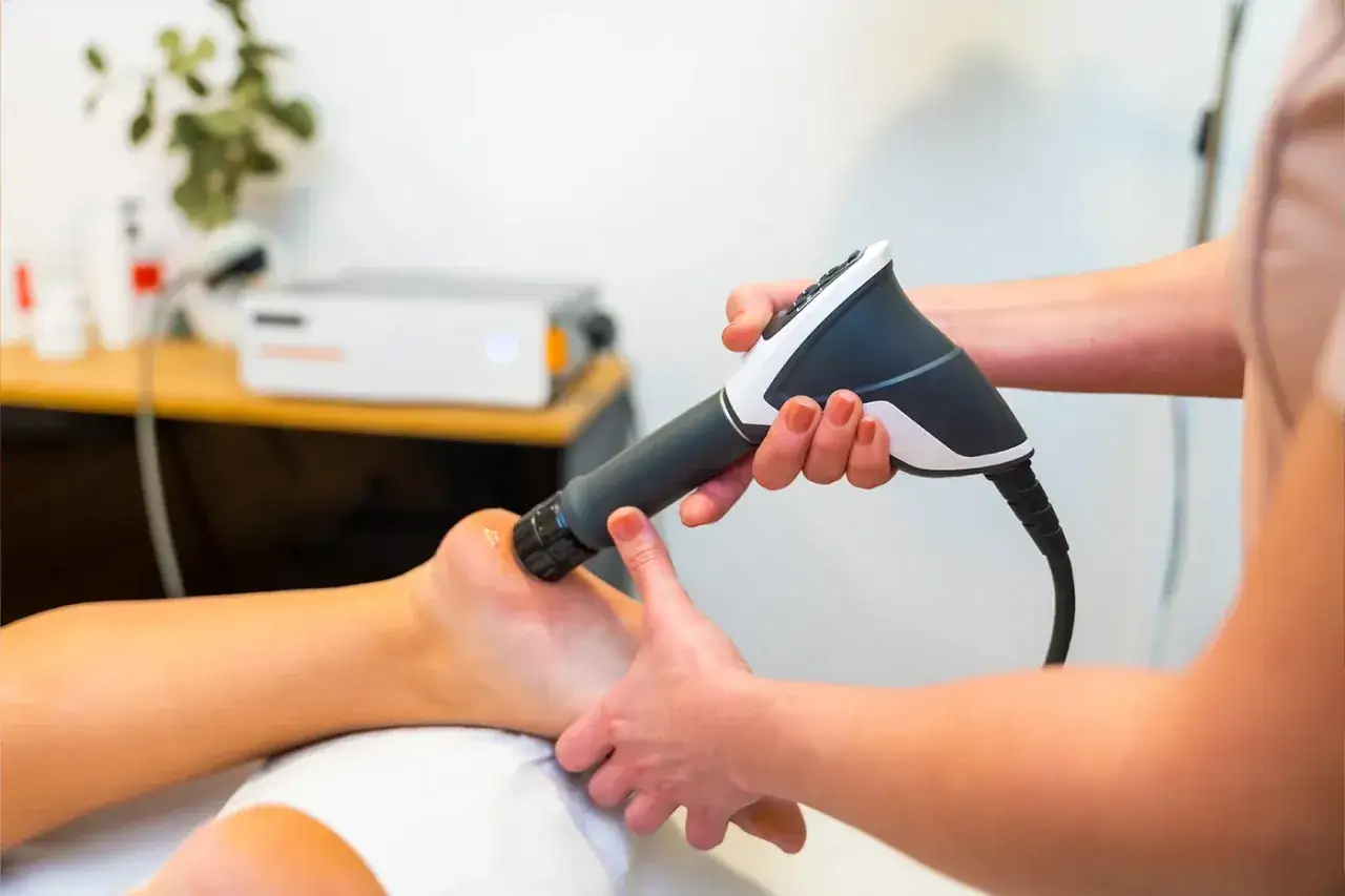 fizykoterapia fala uderzeniowa laser